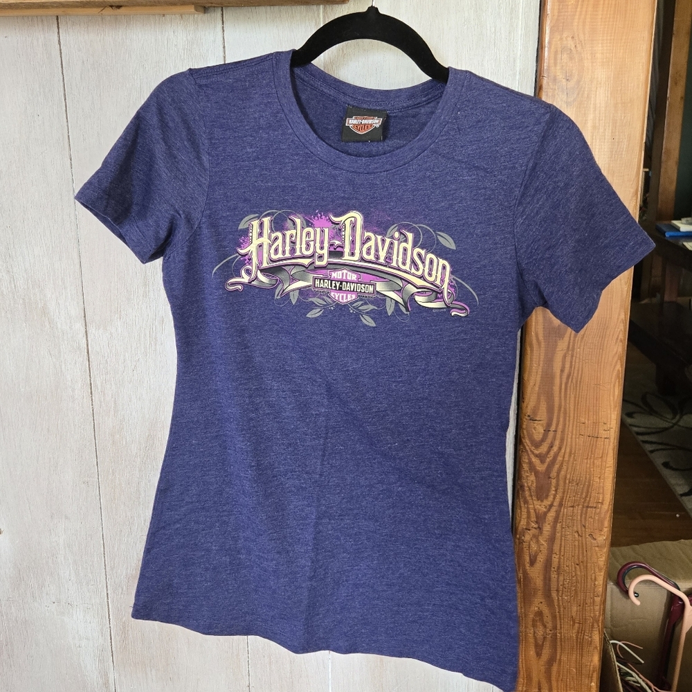 Women's Harley Davidson tshirt